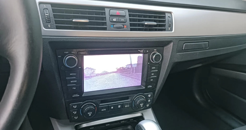 BMW Seria 3 cena 18700 przebieg: 275100, rok produkcji 2005 z Starachowice małe 121
